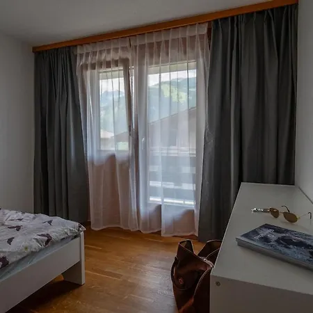 Apartment Spacious, Very Quiet And Very Well Located Flat Reichenbach im Kandertal
